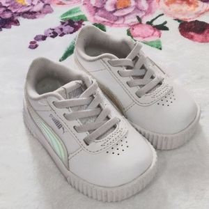 SOLD Puma Toddler Girls Carina Holo shoes